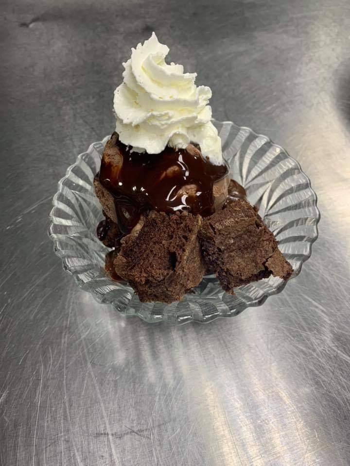 Moose Hill Diner | restaurant | 160 Fayette Rd, Livermore Falls, ME 04254, USA | 2078973200 OR +1 207-897-3200