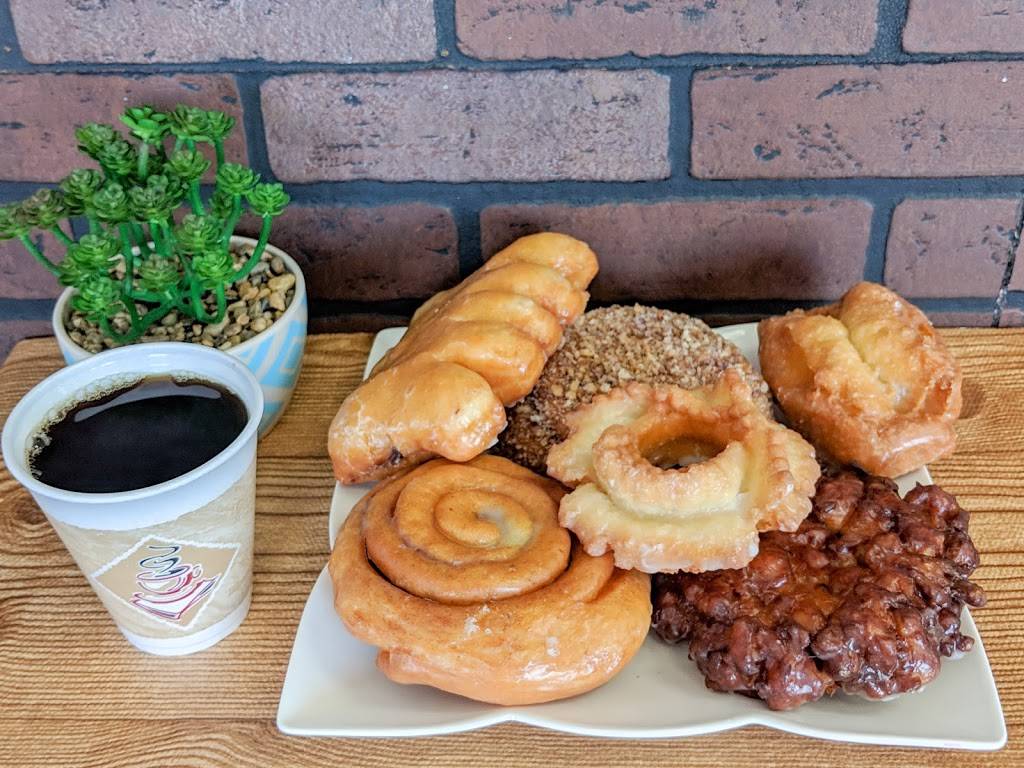 Sugarlicious | bakery | 101 E Foothill Blvd #33, Pomona, CA 91767, USA | 9092889330 OR +1 909-288-9330