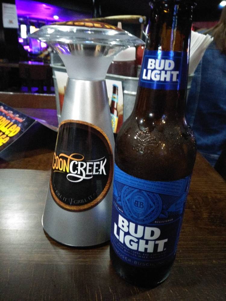 Coon Creek | restaurant | 66280 North Ave, Ray, MI 48096, USA | 5867845989 OR +1 586-784-5989