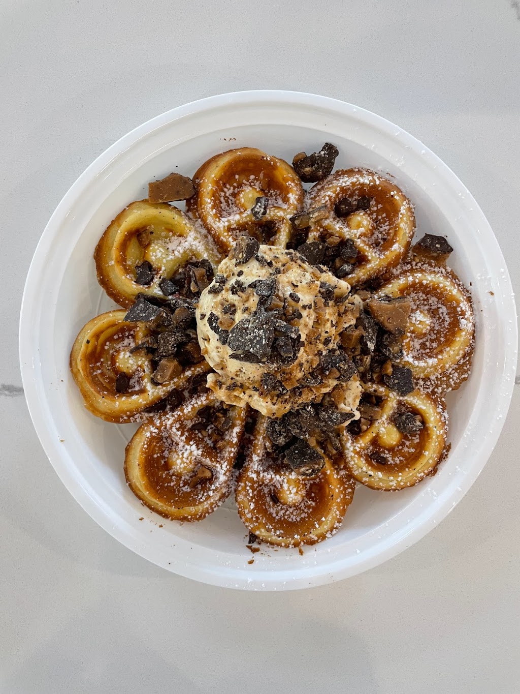 Aux Delices | restaurant | 129 Herman Melville Ave, Newport News, VA 23606, USA | 7575865584 OR +1 757-586-5584