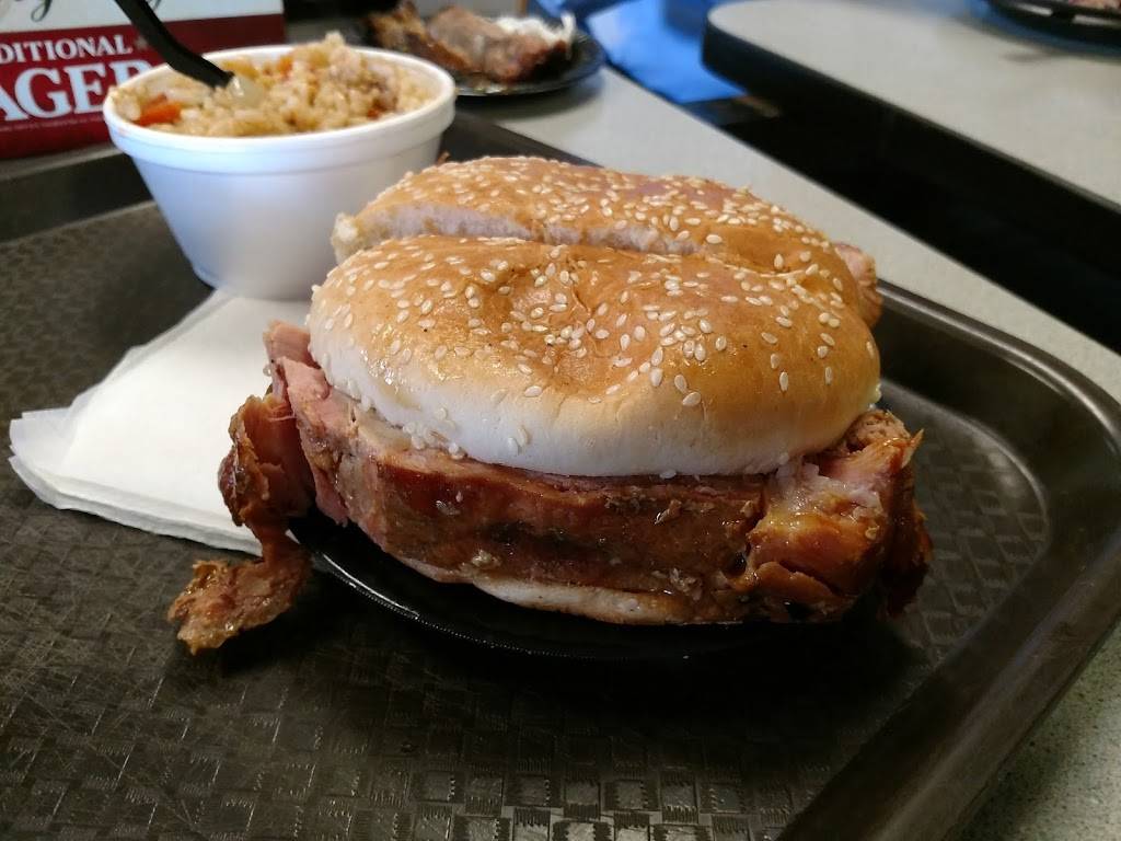 13th Street Bar-Be-Que | restaurant | 1310 7th Ave, Phenix City, AL 36867, USA | 3342911833 OR +1 334-291-1833