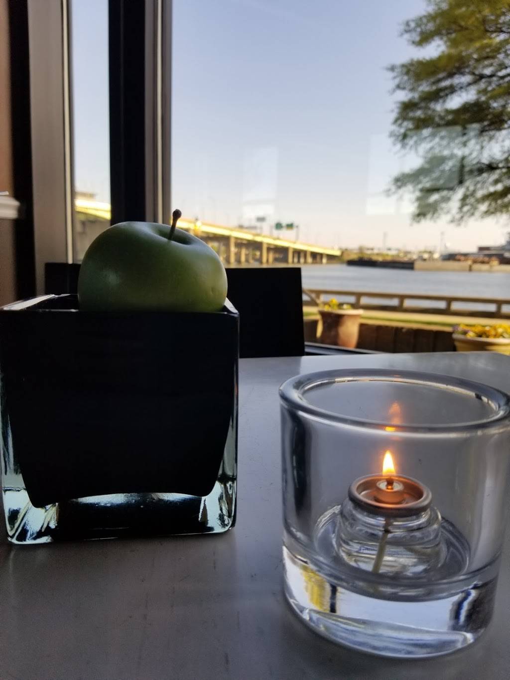 Vintage Kitchen | restaurant | 999, Dominion Tower, Waterside Dr, Norfolk, VA 23510, USA | 7576253370 OR +1 757-625-3370