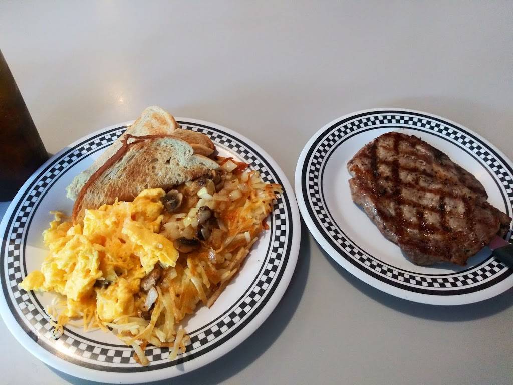 Nortons Sports Bar | restaurant | 1824 Main St, Dunedin, FL 34698, USA | 7277331840 OR +1 727-733-1840