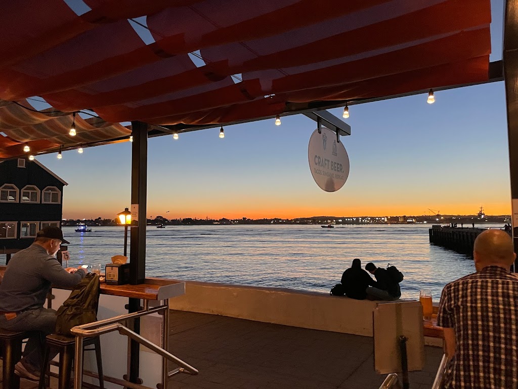 Mike Hess Brewing - Seaport Village | restaurant | 879 W Harbor Dr Suite W14-E, San Diego, CA 92101, USA | 6192305433 OR +1 619-230-5433