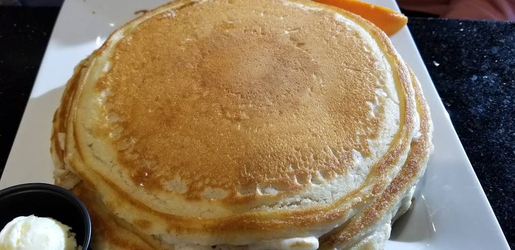 Kekes Breakfast Cafe | restaurant | 2345 S Woodland Blvd, DeLand, FL 32720, USA | 3865072259 OR +1 386-507-2259