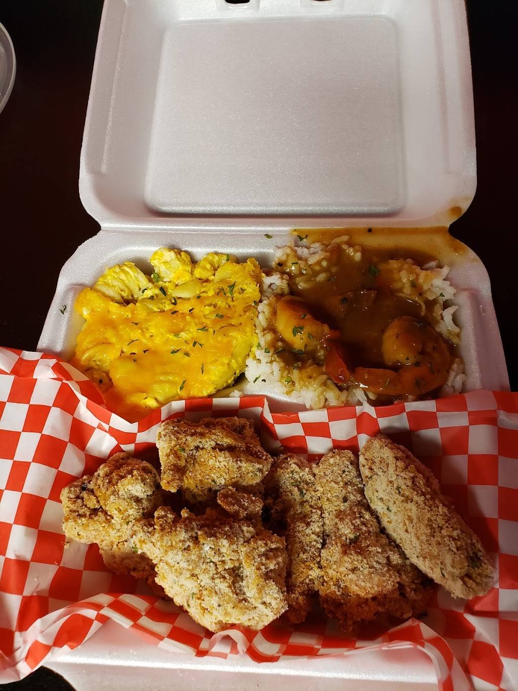 Bubbos Geechie Cuisine | restaurant | 5350 Farrow Rd, Columbia, SC 29203, USA | 8038887849 OR +1 803-888-7849