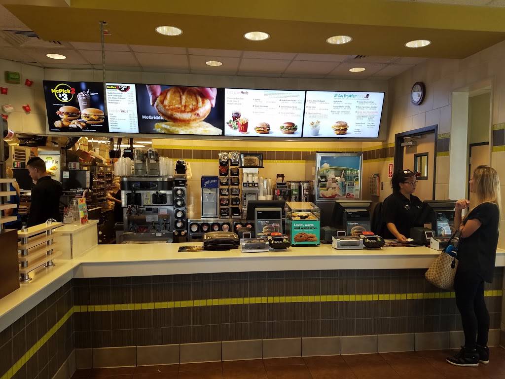 McDonalds | cafe | 18340 SW 137th Ave, Miami, FL 33177, USA | 3052355573 OR +1 305-235-5573