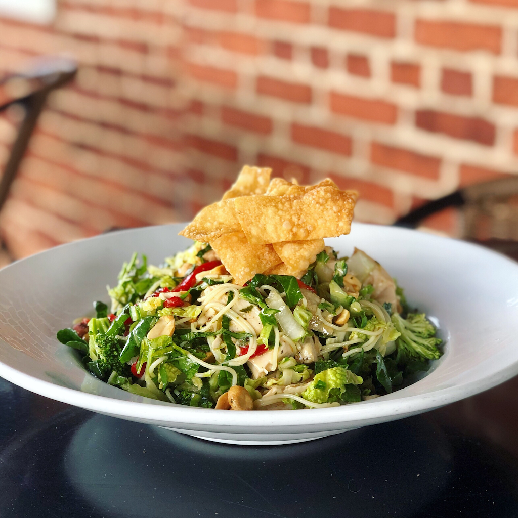 Food Works | restaurant | 205 Manufacturers Rd, Chattanooga, TN 37405, USA | 4237527487 OR +1 423-752-7487