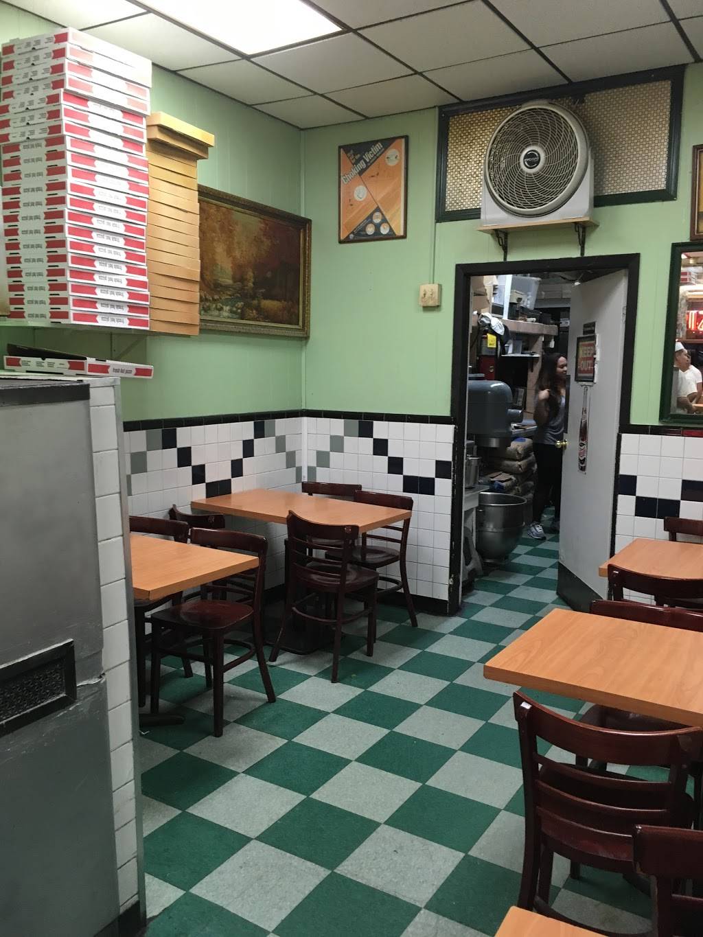 Pizza Palace | restaurant | 121 Dyckman St, New York, NY 10040, USA | 2125679588 OR +1 212-567-9588