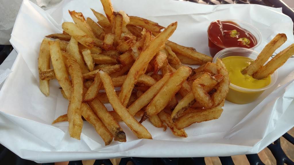 Schnappers Hots | restaurant | 1528 Periwinkle Way, Sanibel, FL 33957, USA | 2394728686 OR +1 239-472-8686