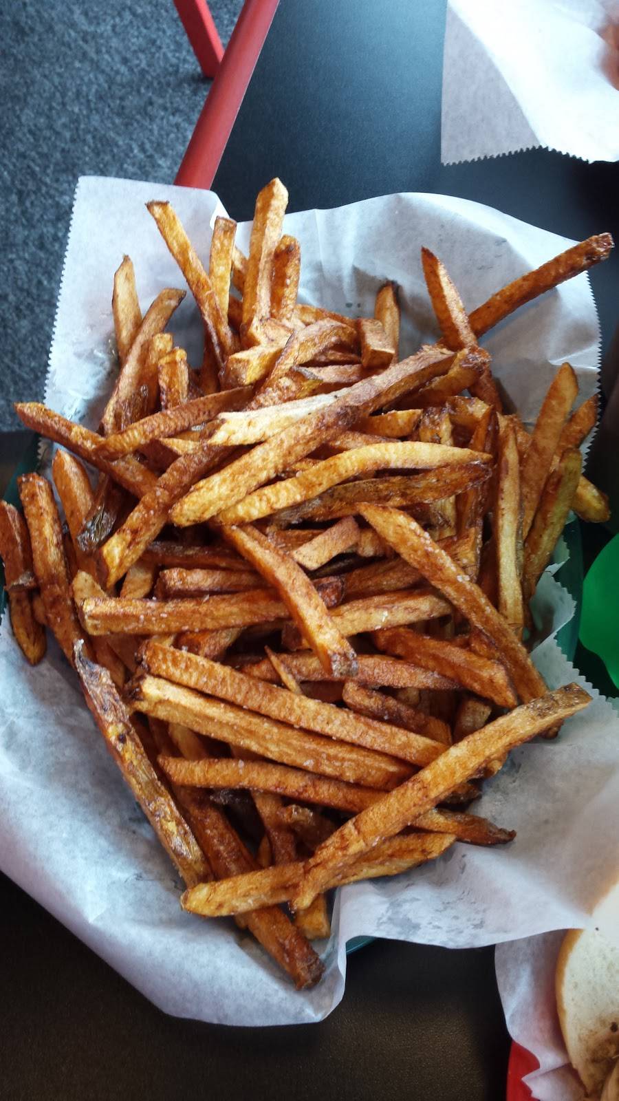 B3Q Smokehouse | restaurant | 200 Wyoming Ave, West Pittston, PA 18643, USA | 5708830100 OR +1 570-883-0100