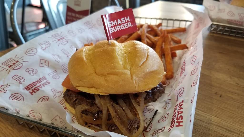 Smashburger | restaurant | 4097 Jericho Turnpike, East Northport, NY 11731, USA | 6314868309 OR +1 631-486-8309