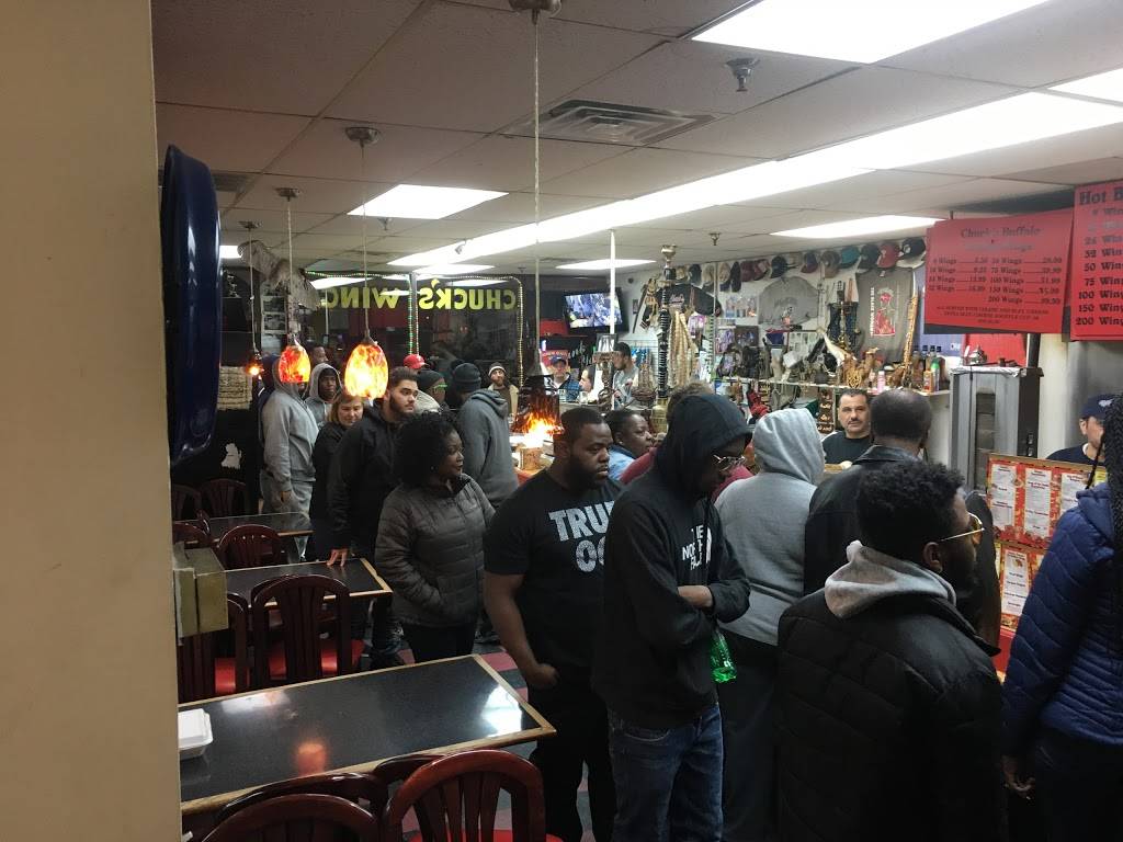 Chucks Cafe | restaurant | 1980 N Olden Ave, Trenton, NJ 08618, USA | 6098822140 OR +1 609-882-2140