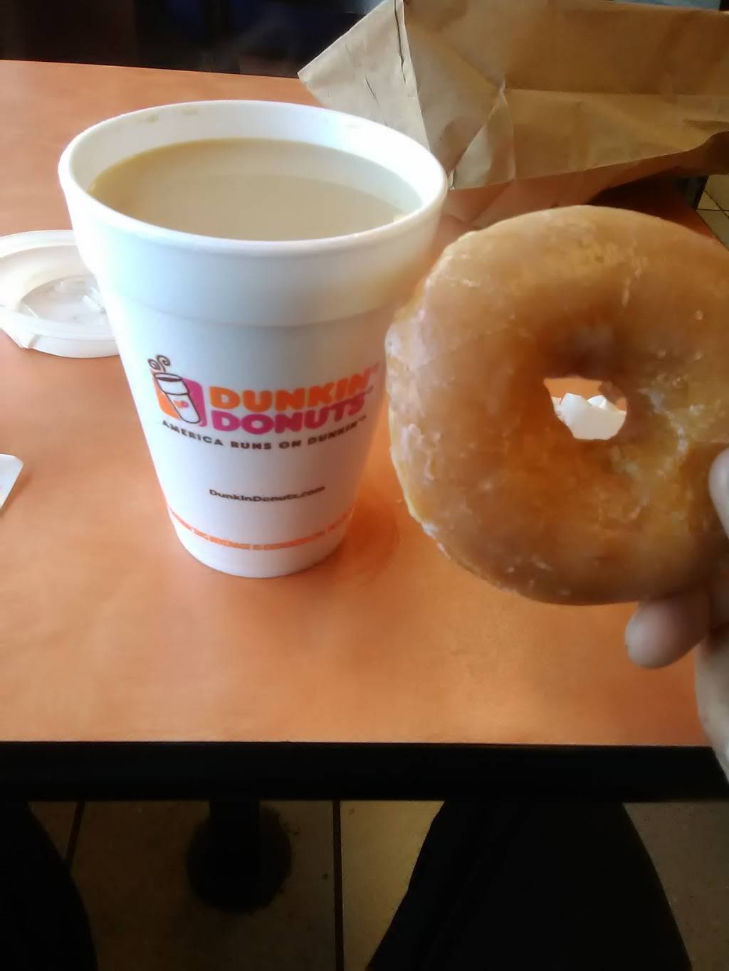 Dunkin | bakery | 255 E Main St, Meriden, CT 06450, USA | 2036301550 OR +1 203-630-1550