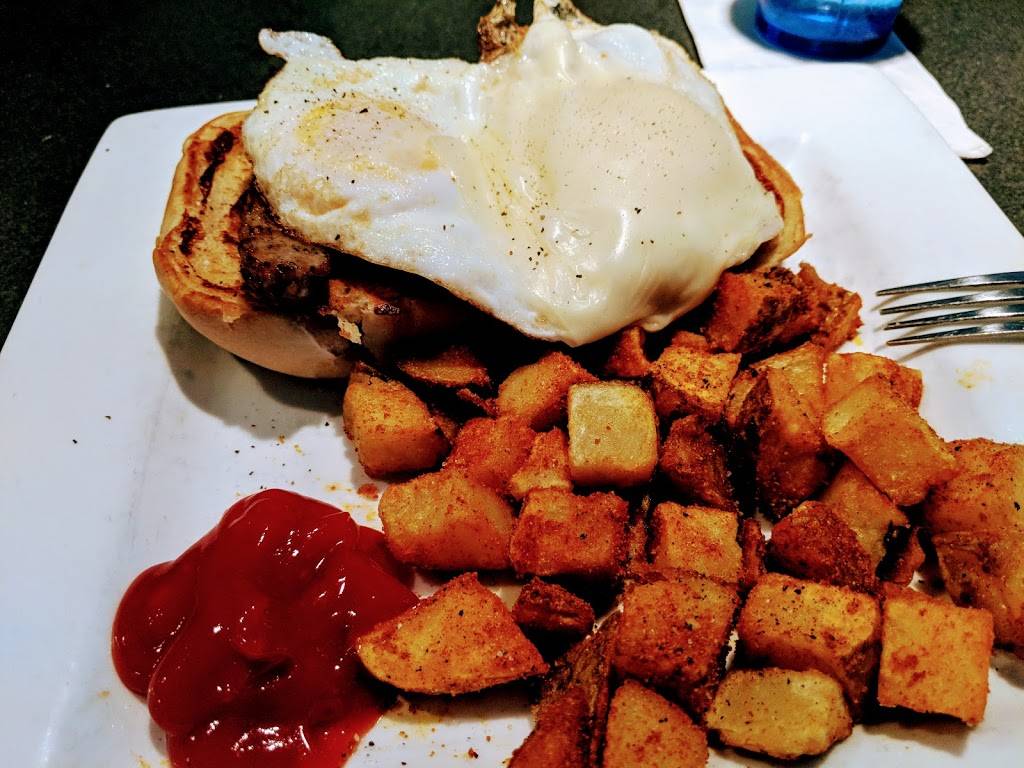 Margarets Restaurant | restaurant | 16 Main St, Fairhaven, MA 02719, USA | 5089929942 OR +1 508-992-9942