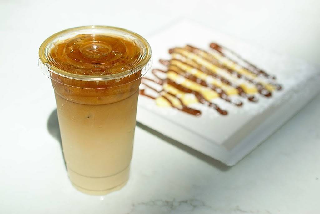 The Crepe Club | restaurant | 7014 E Camelback Rd, Scottsdale, AZ 85251, USA | 6029560087 OR +1 602-956-0087