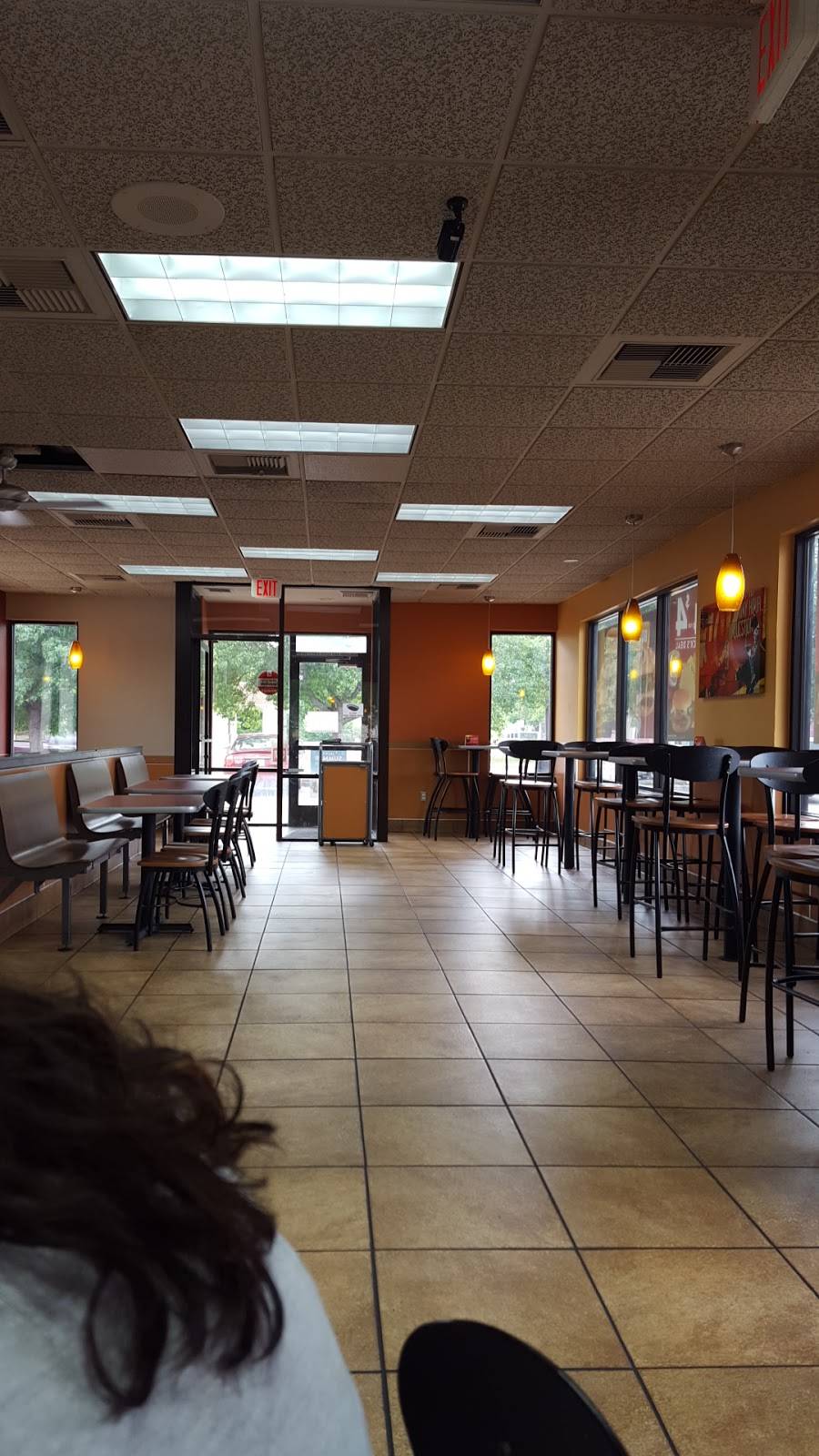 Jack in the Box | restaurant | 3706 S Zarzamora St, San Antonio, TX 78225, USA | 2109223769 OR +1 210-922-3769