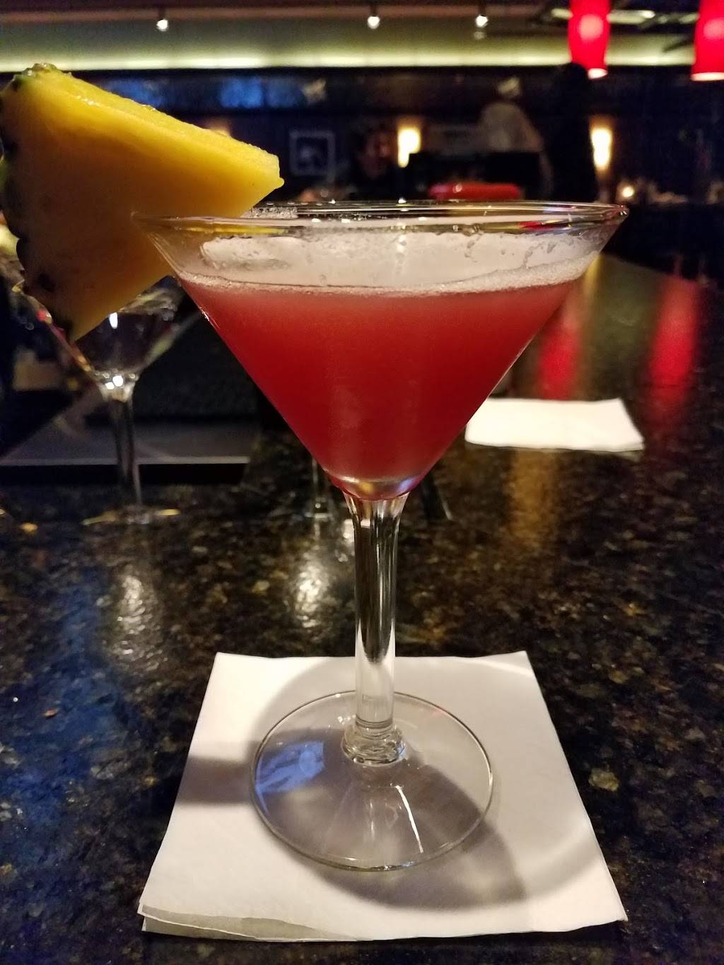 Bar Louie | night club | 675 U.S. Highway 1S Ste. 8, Iselin, NJ 08830, USA | 8482140010 OR +1 848-214-0010