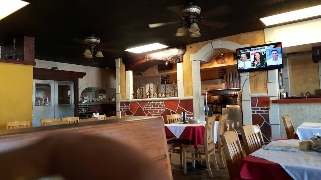 Giovannis Italian Restaurant | restaurant | 801 S Key Ave, Lampasas, TX 76550, USA | 5125563362 OR +1 512-556-3362