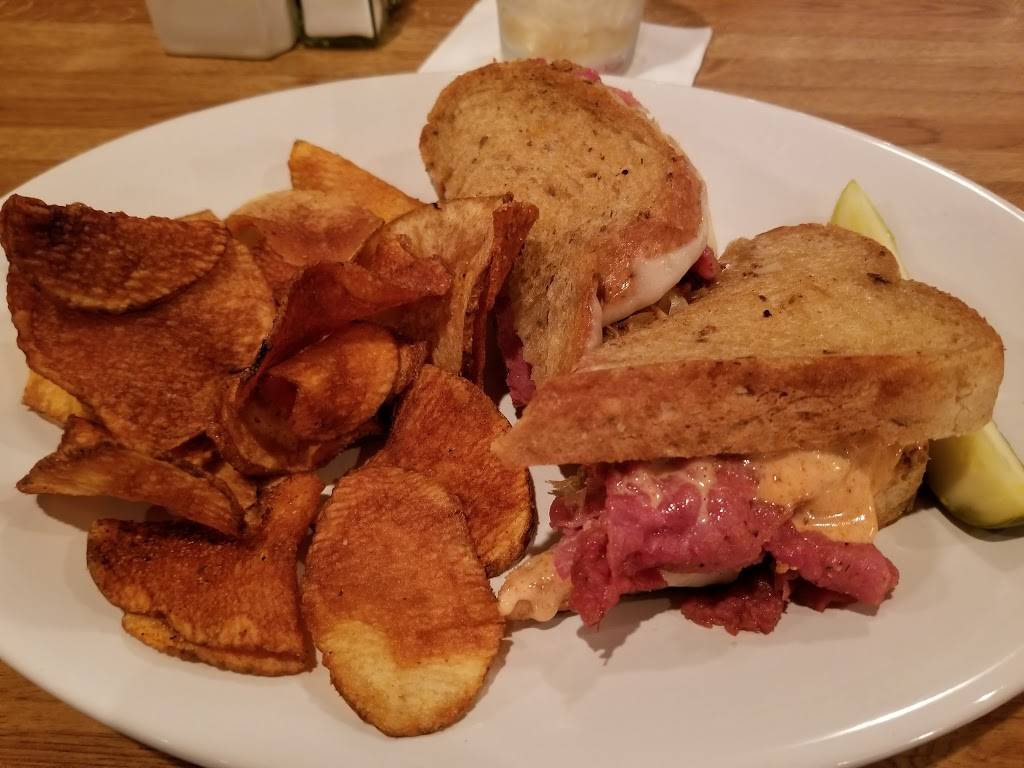 The Grill at Waterford | restaurant | 13548 Waterford Pl, Midlothian, VA 23112, USA | 8047630555 OR +1 804-763-0555