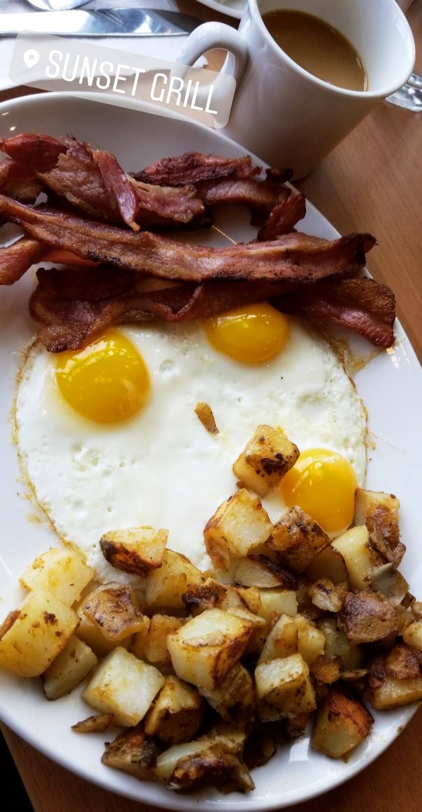 Sunset Grill | restaurant | 5771 Main St, Whitchurch-Stouffville, ON L4A 4R2, Canada | 9056401117 OR +1 905-640-1117