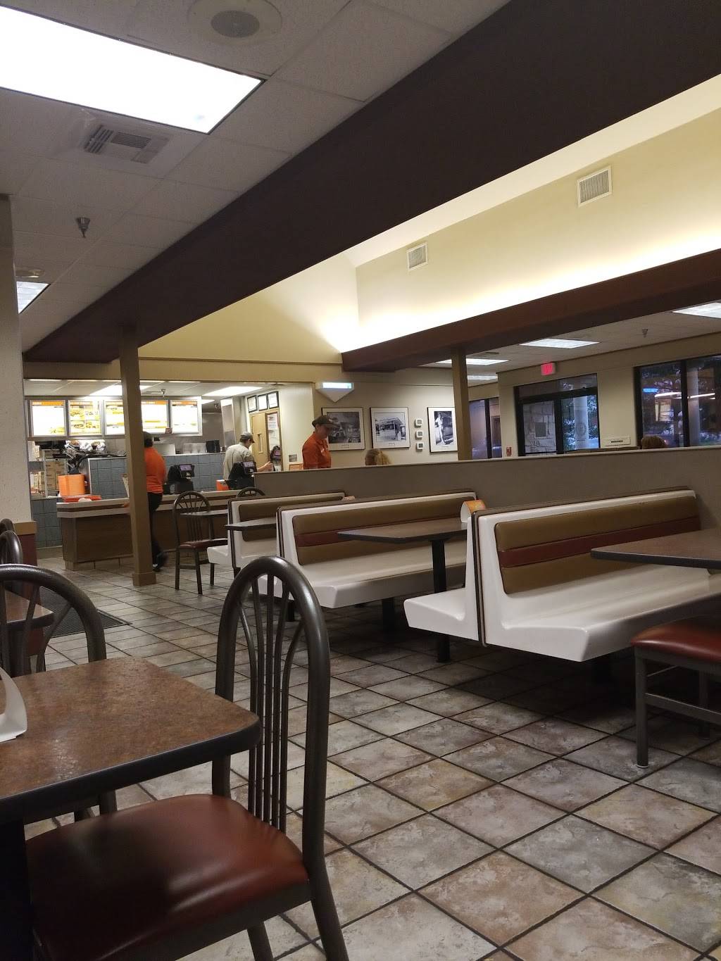 Whataburger | restaurant | 605 E Byron Nelson Blvd, Roanoke, TX 76262, USA | 8174901059 OR +1 817-490-1059