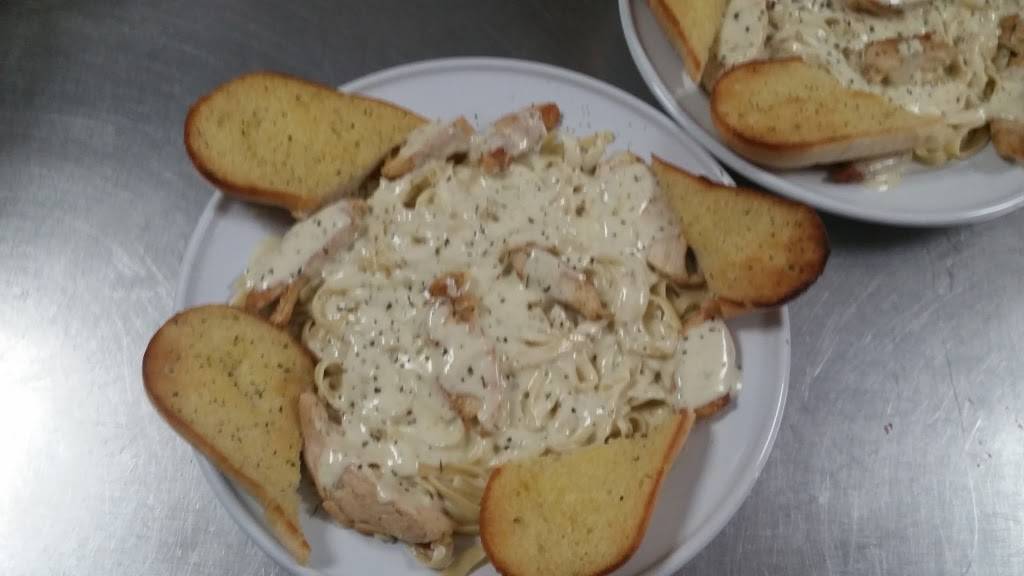 The White Stallion Bistro | restaurant | 4 N Main St, Whitestown, IN 46075, USA | 3177694198 OR +1 317-769-4198