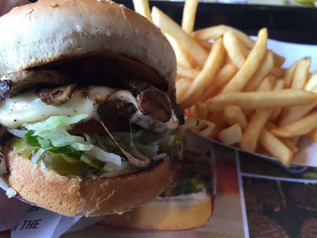 The Habit Burger Grill | meal takeaway | 260 N W Union Ave, Farmington, UT 84025, USA | 8014478404 OR +1 801-447-8404