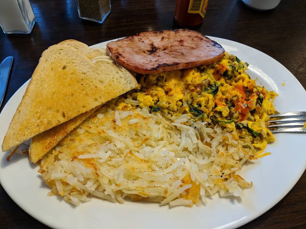 Chris Cafe | restaurant | 56 E 1700 S, Clearfield, UT 84015, USA | 8012921500 OR +1 801-292-1500