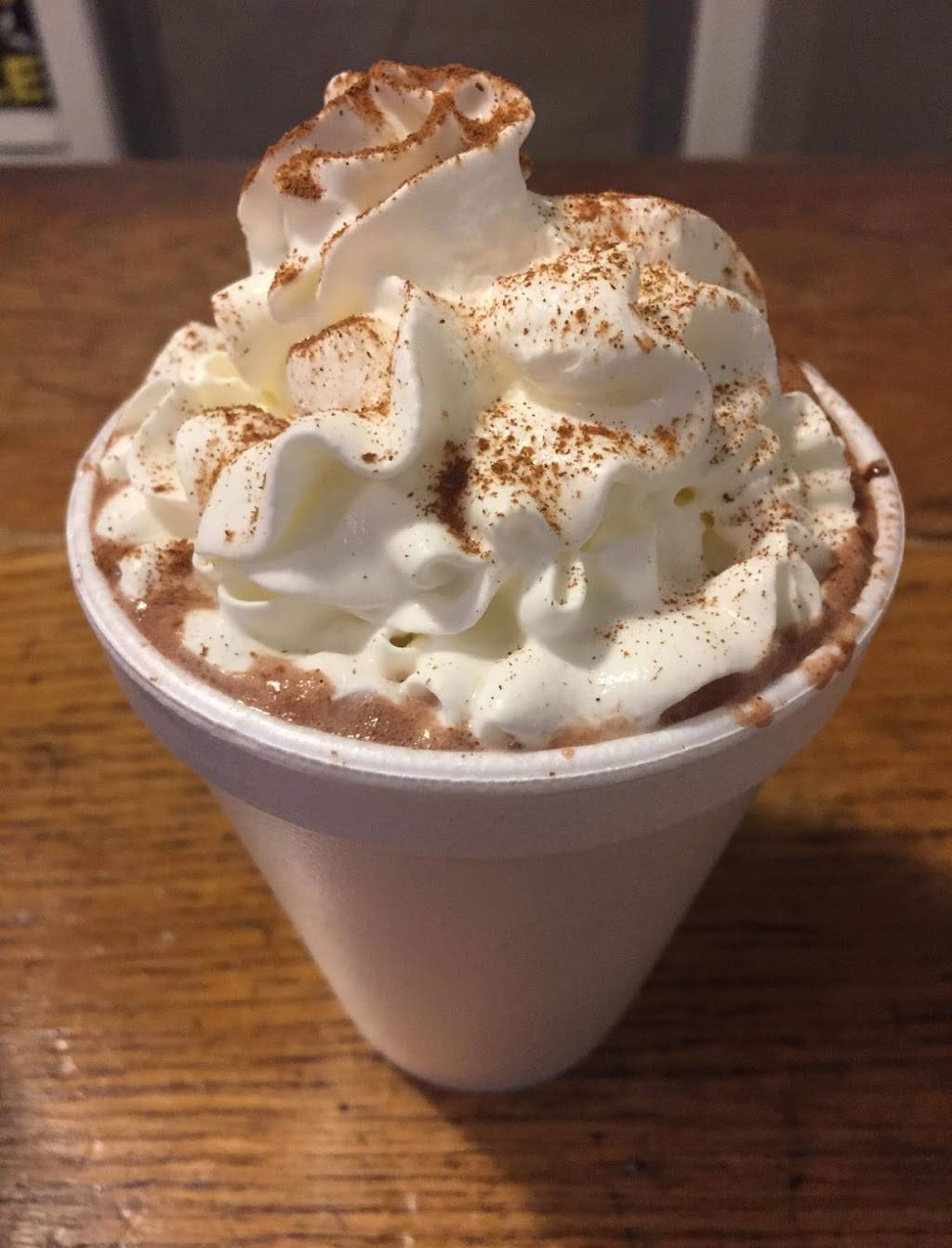 Dairy Bar of Carrollton, Inc. | restaurant | 334 5th St, Carrollton, IL 62016, USA | 2179423841 OR +1 217-942-3841