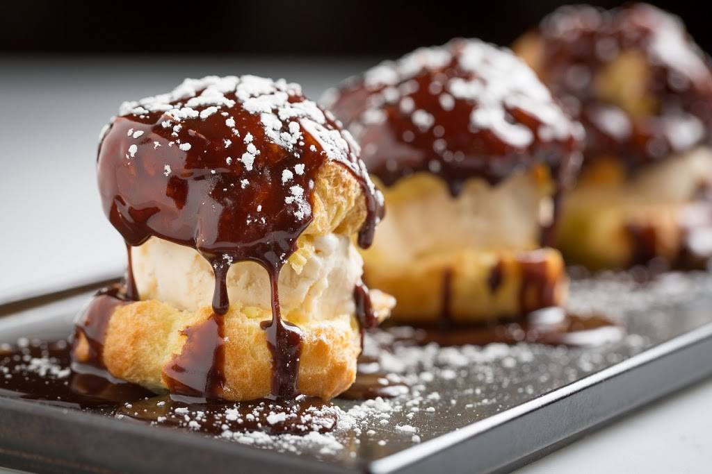 Ella Elli | restaurant | 1349 W Cornelia Ave, Chicago, IL 60657, USA | 7739353552 OR +1 773-935-3552