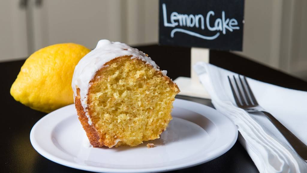 CALL ME CAKE SOUL FOOD | restaurant | 450 S Buffalo Dr #115 114, Las Vegas, NV 89145, USA | 7025707780 OR +1 702-570-7780