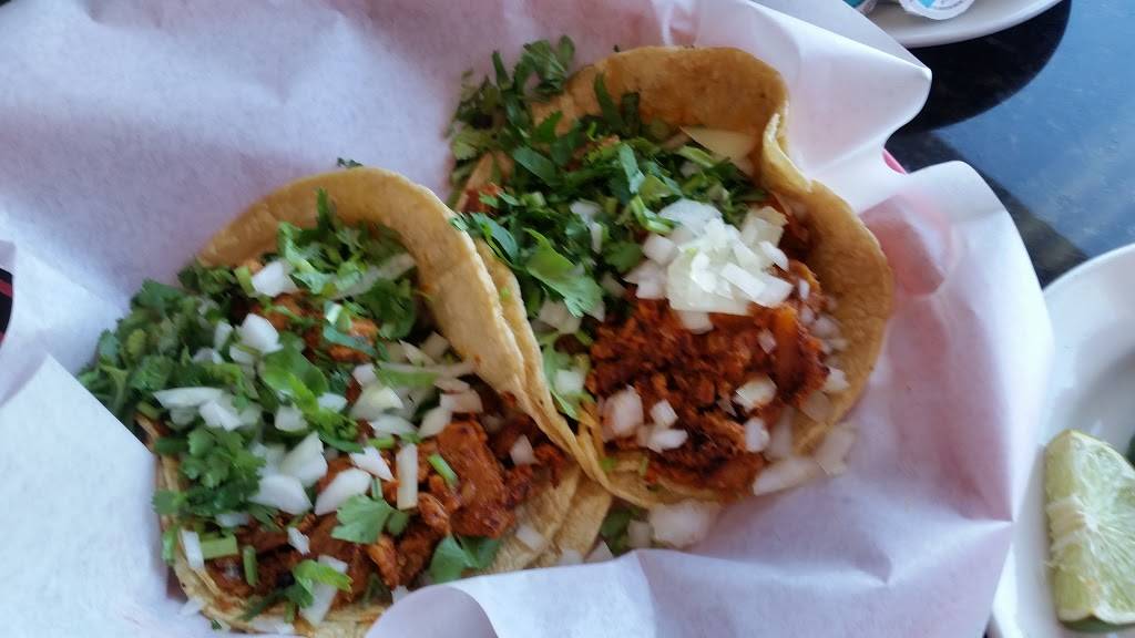 Tonys Mexican Grill | restaurant | 8699 Ogden Ave, Lyons, IL 60534, USA | 7084436102 OR +1 708-443-6102