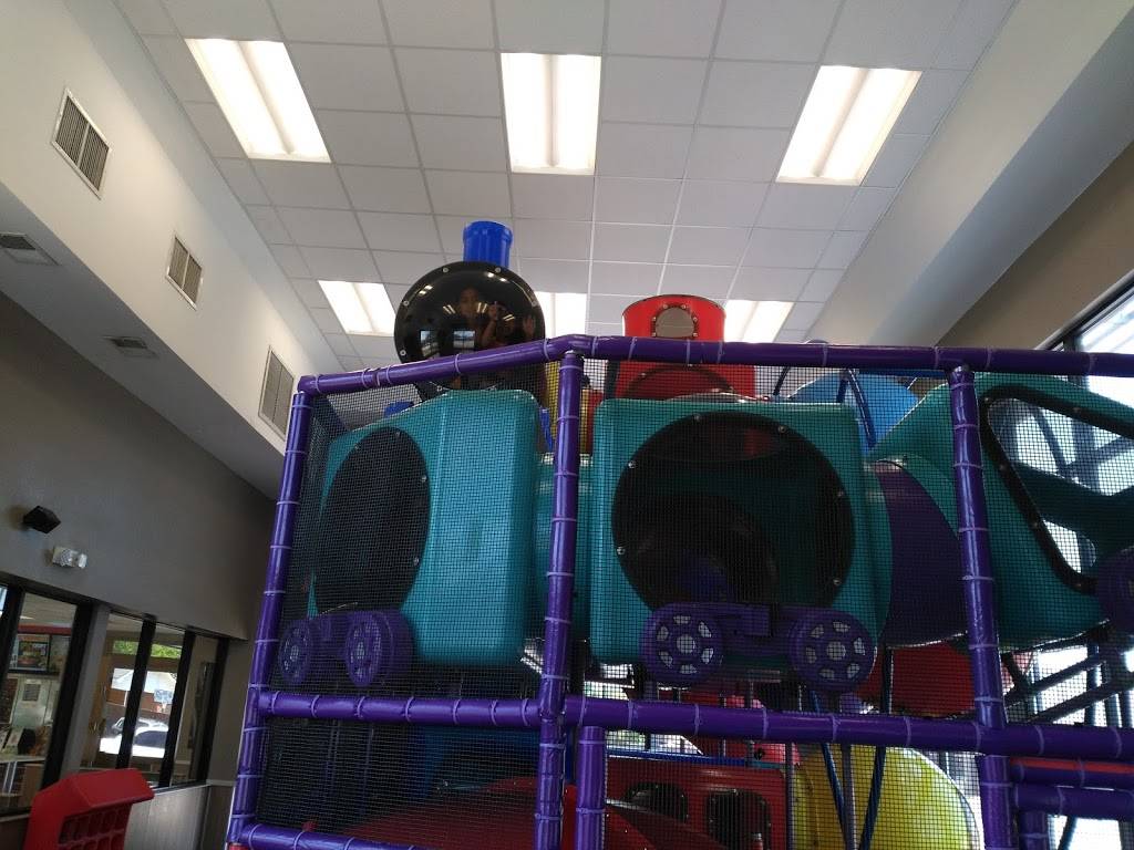 Burger King | restaurant | 100 Southeast Blvd, Clinton, NC 28328, USA | 9102990552 OR +1 910-299-0552