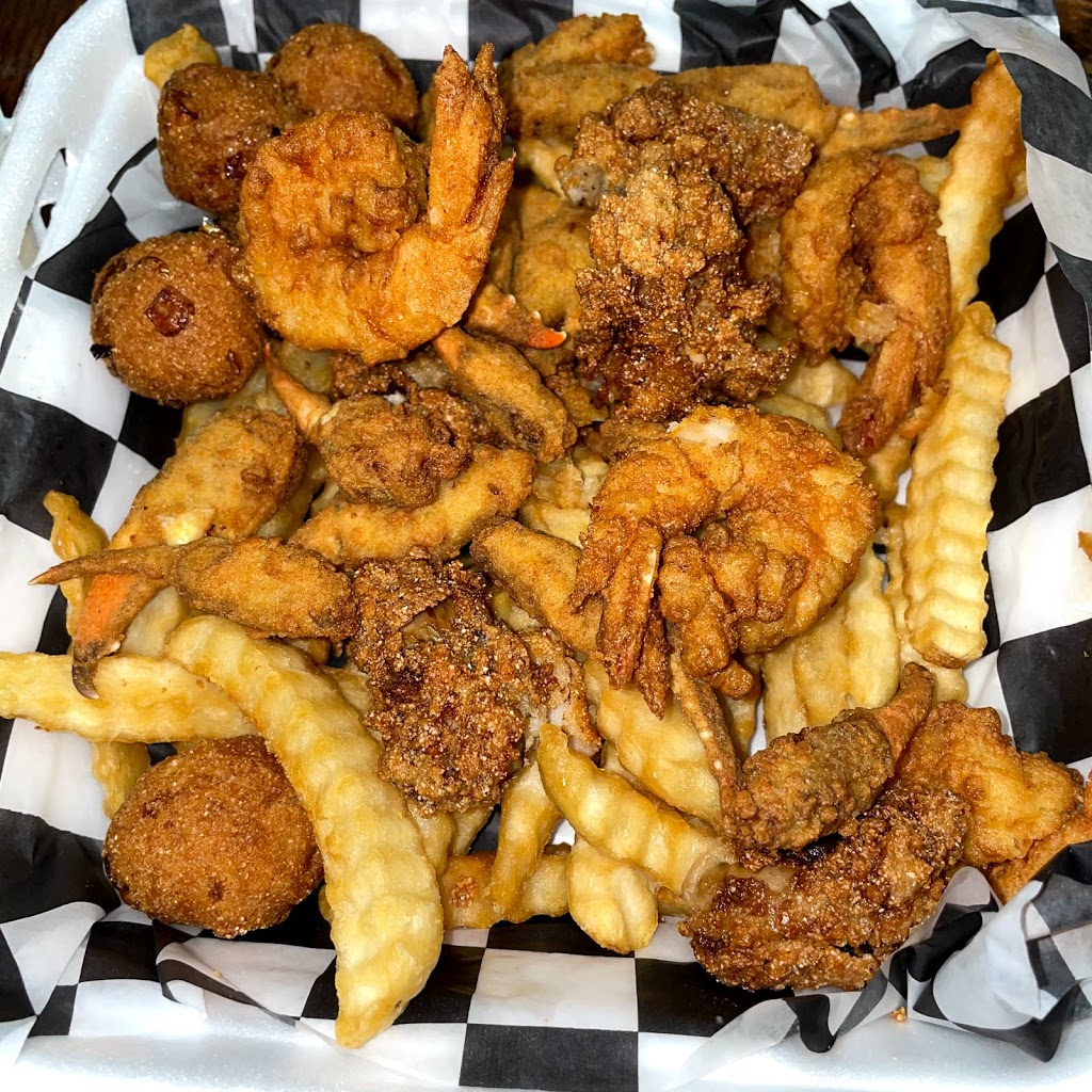 Kravers Seafood Restaurant | restaurant | 2368 Leroy Stevens Rd, Mobile, AL 36695, USA | 2513785175 OR +1 251-378-5175