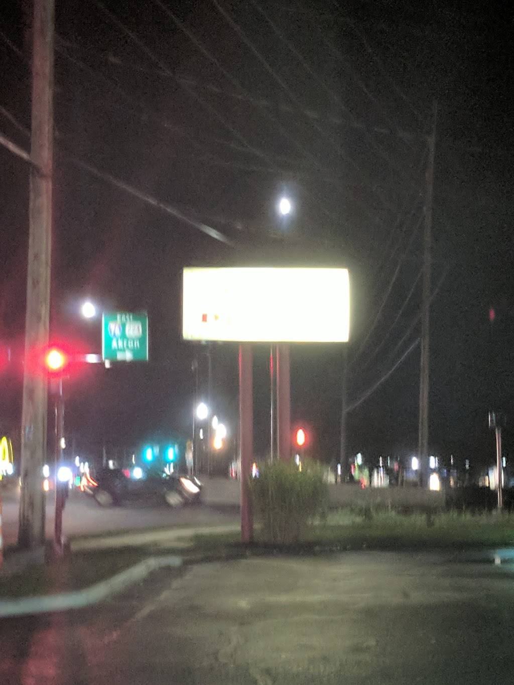 Dairy Queen Ltd Brazier | restaurant | 835 High St, Wadsworth, OH 44281, USA | 3303364714 OR +1 330-336-4714