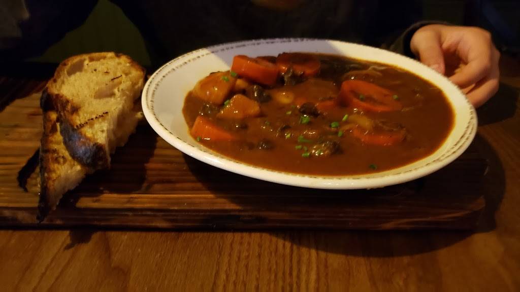 Strandhill Public | restaurant | 10288 Causeway Blvd, Tampa, FL 33619, USA | 8134427080 OR +1 813-442-7080