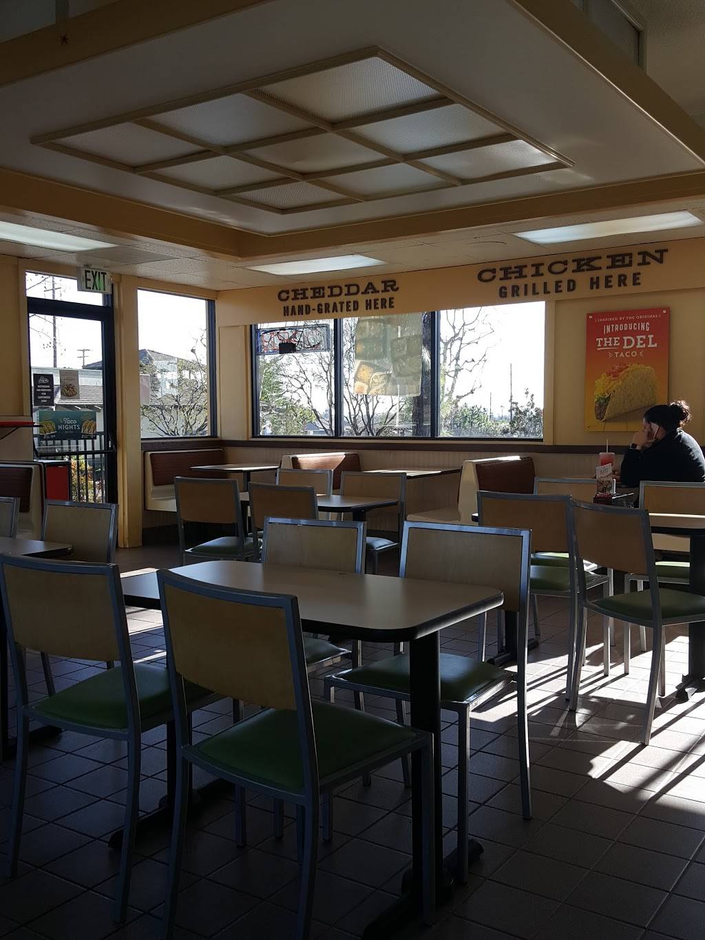 Del Taco | meal takeaway | 22401 El Toro Rd, Lake Forest, CA 92630, USA | 9495865124 OR +1 949-586-5124