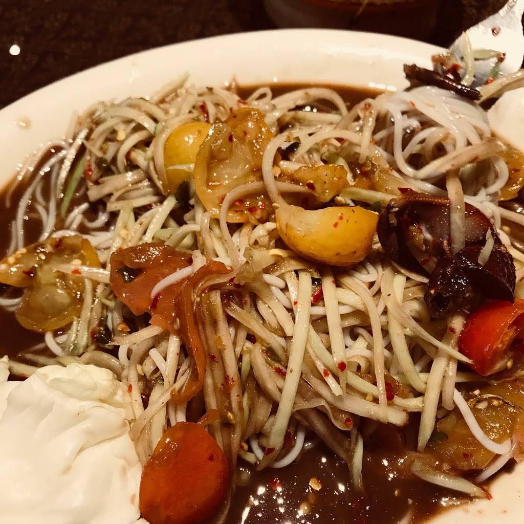 Bangkok City Thai Cuisine | restaurant | 1620 W El Camino Ave #147, Sacramento, CA 95833, USA | 9169227410 OR +1 916-922-7410