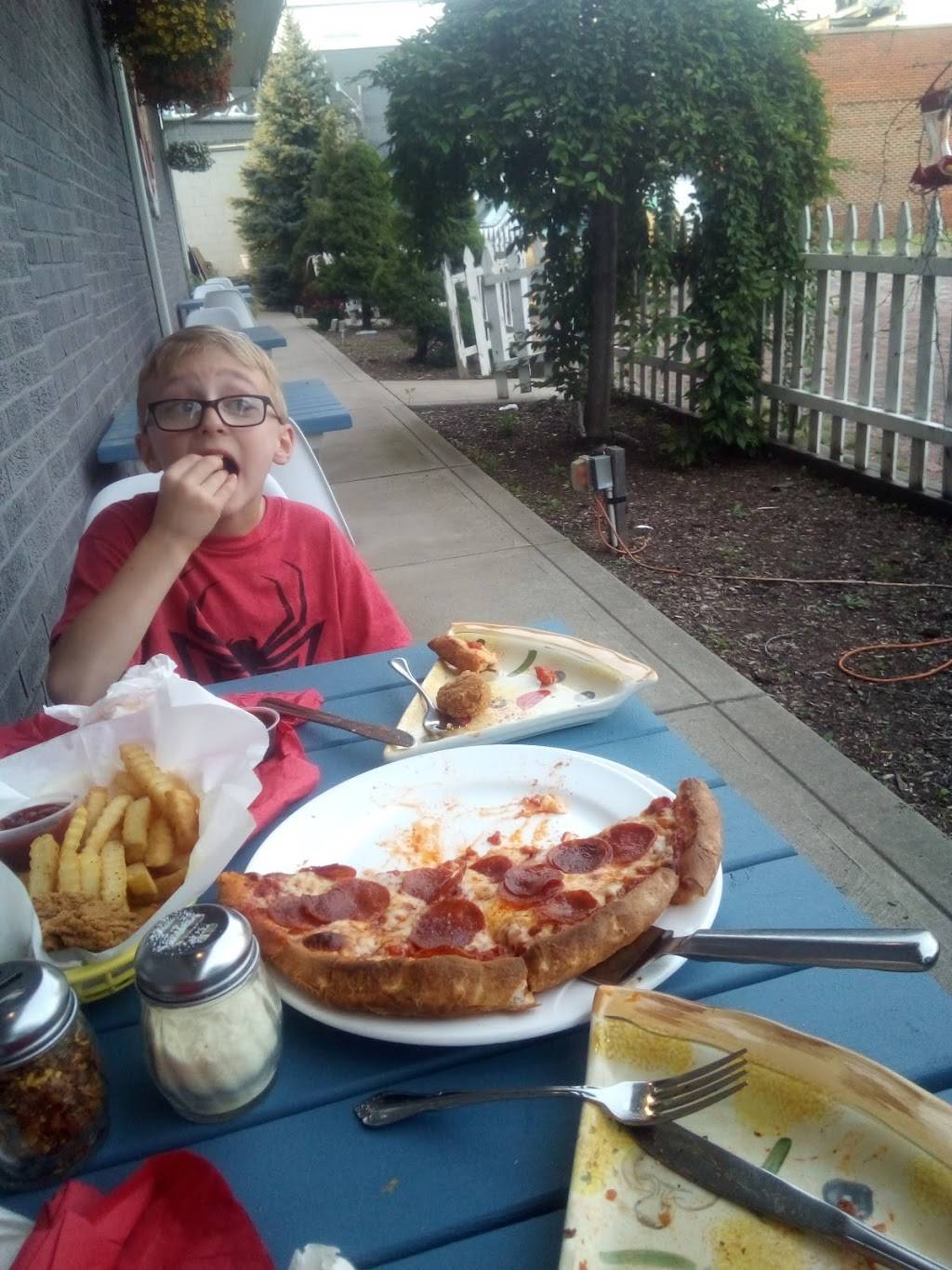 Lovellees Pizzeria | restaurant | 4462 Denison Ave, Cleveland, OH 44109, USA | 2166616444 OR +1 216-661-6444