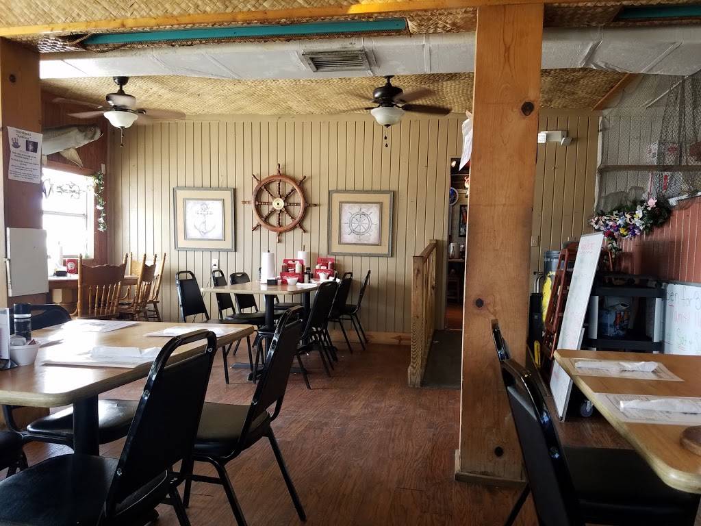 Captn Cons Fish House | restaurant | 8421 Main St, Bokeelia, FL 33922, USA | 2392834300 OR +1 239-283-4300