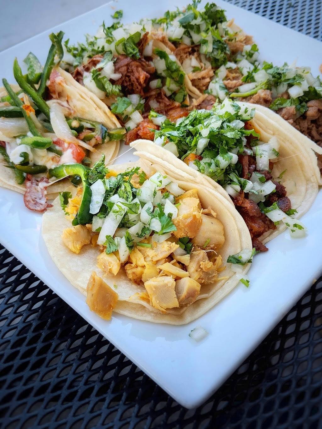 Monys Mexican Food | restaurant | 217 Anacapa St, Santa Barbara, CA 93101, USA | 8058952978 OR +1 805-895-2978