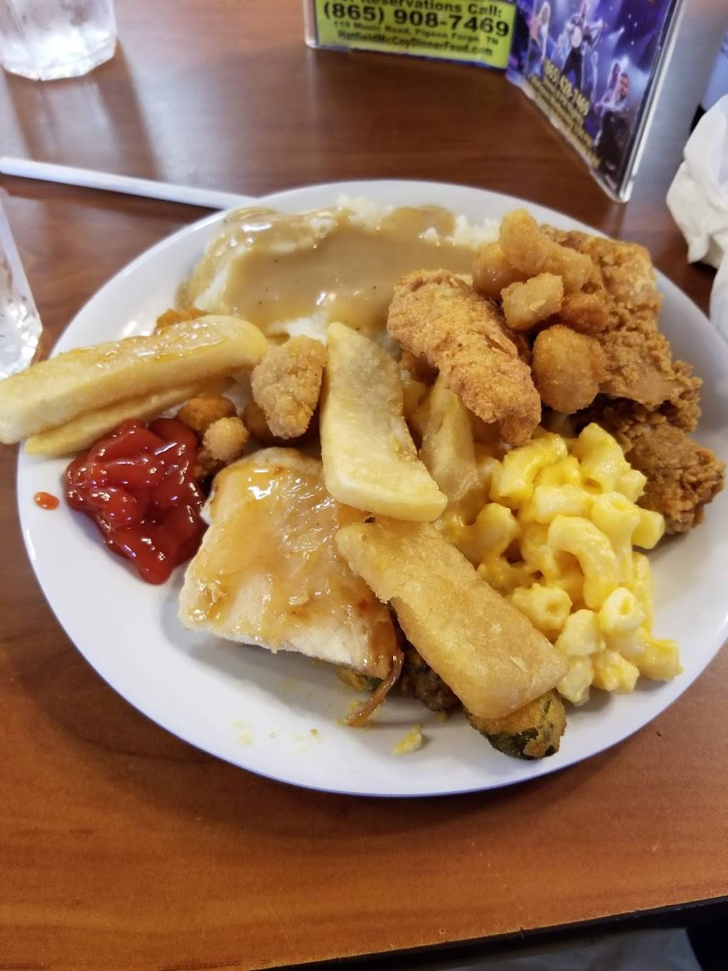 Golden Corral | restaurant | 3610 Parkway, Pigeon Forge, TN 37863, USA | 8654531827 OR +1 865-453-1827