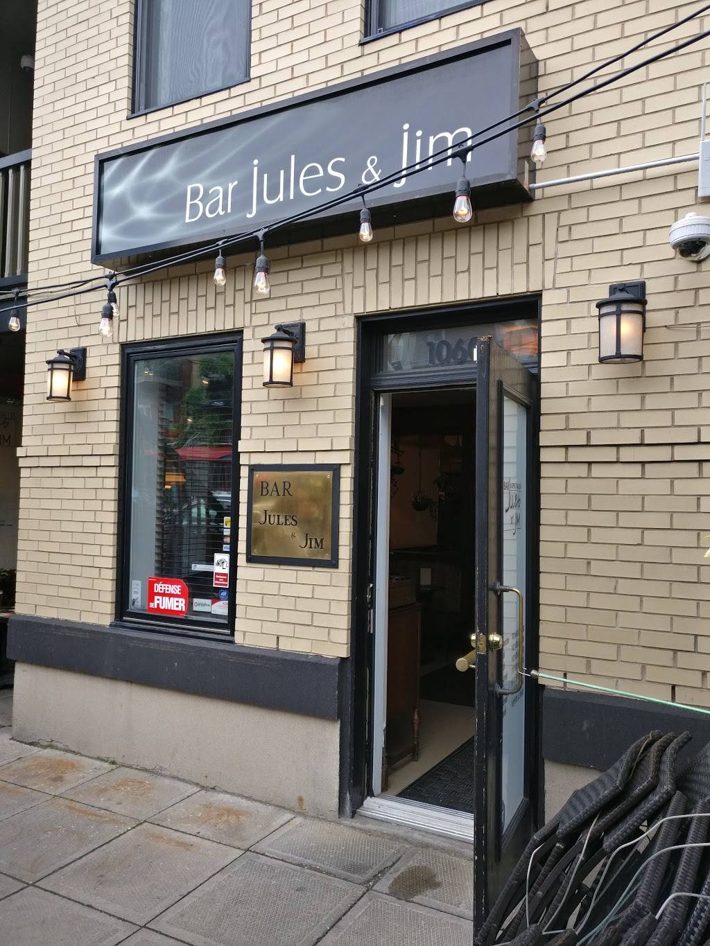 Jules Et Jim (Le) | night club | 1060 Avenue Cartier, Québec, QC G1R 2S5, Canada | 4185249570 OR +1 418-524-9570