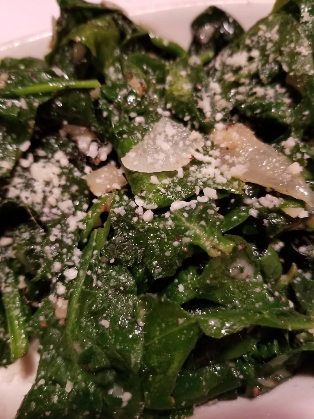 Russos Grill | restaurant | 365 W Main St, Amsterdam, NY 12010, USA | 5188422630 OR +1 518-842-2630