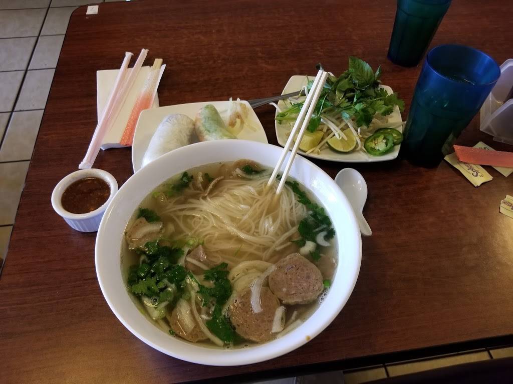 Pho Saigon | restaurant | 5475 S Calle Santa Cruz, Tucson, AZ 85706, USA | 5208890980 OR +1 520-889-0980