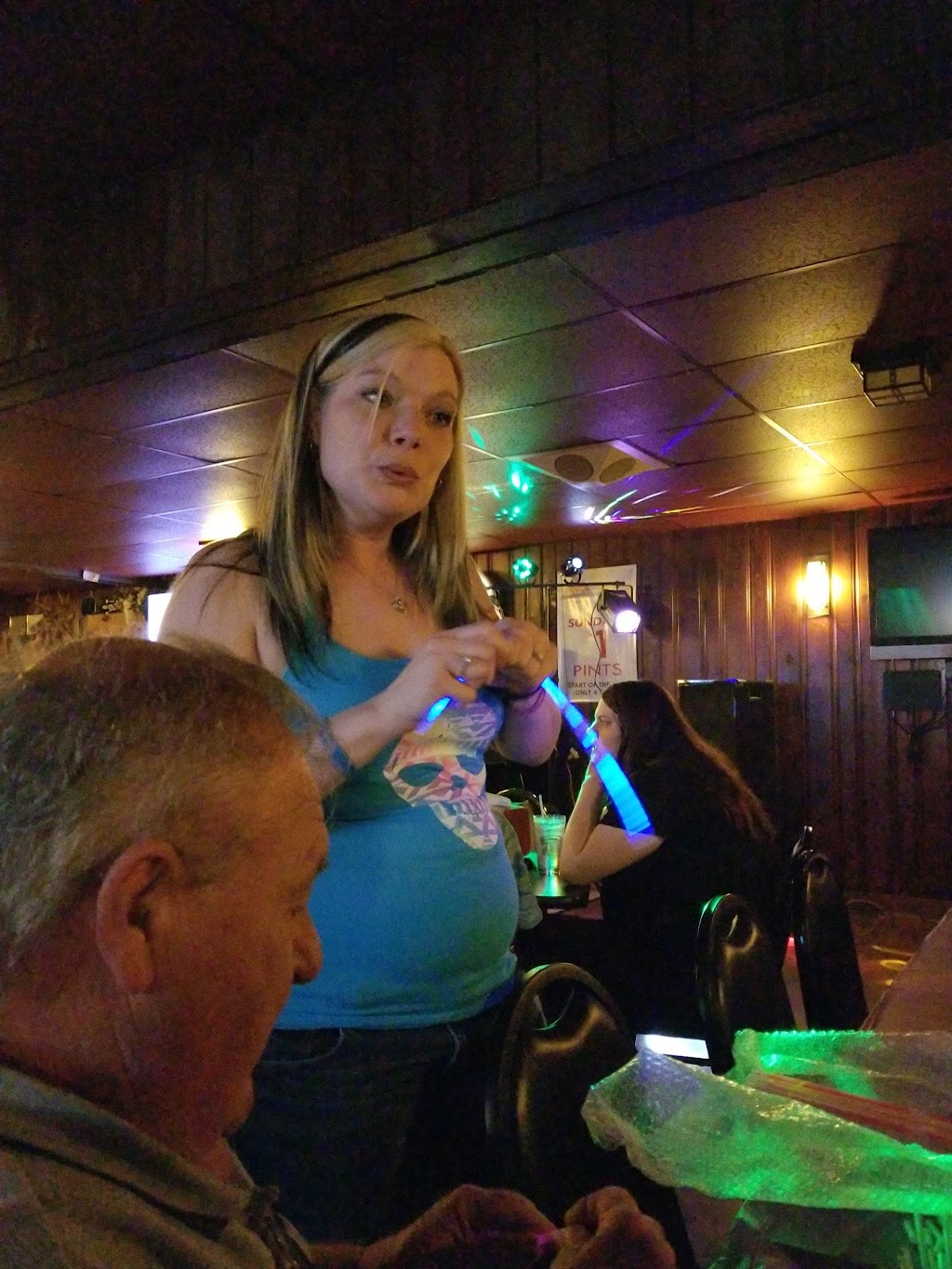 The Nest Bar and Grill | restaurant | 330 Ridge Ave, Hazle Township, PA 18202, USA | 5704548199 OR +1 570-454-8199