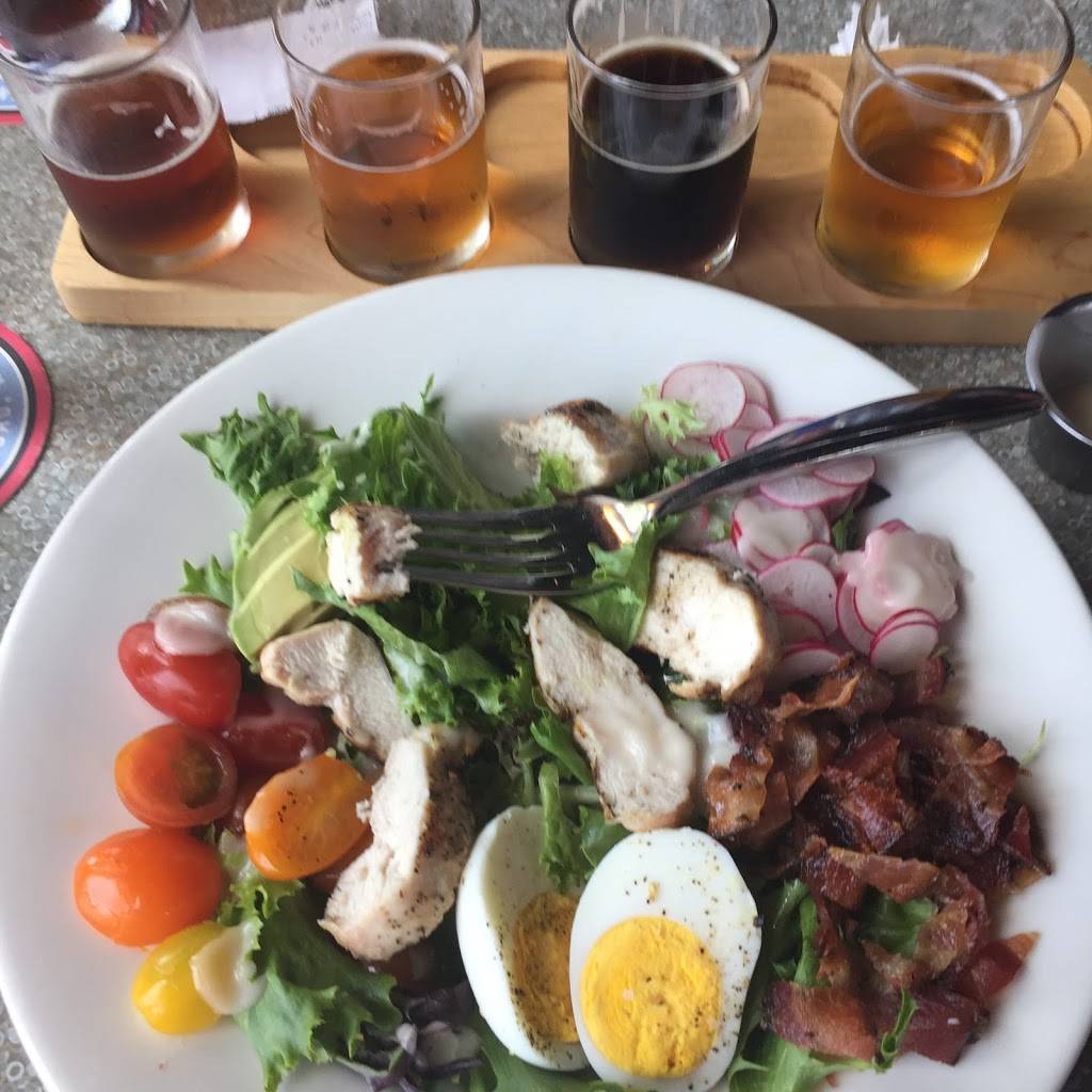Red Eye Brewing Company | restaurant | 612 Washington St, Wausau, WI 54403, USA | 7158437334 OR +1 715-843-7334