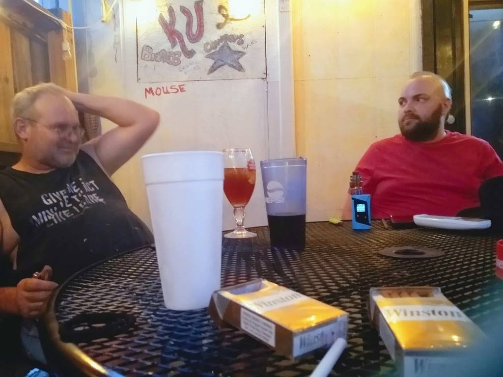 The PourHouse | restaurant | 311 E Pacific Ave Ave, Salina, KS 67401, USA | 7854043005 OR +1 785-404-3005