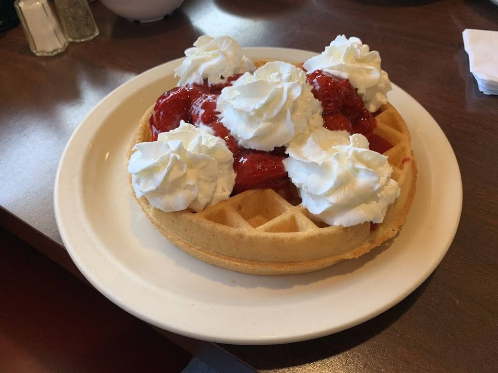 Family House of Pancakes | bakery | 1900 E Plaza Blvd, National City, CA 91950, USA | 6194773197 OR +1 619-477-3197